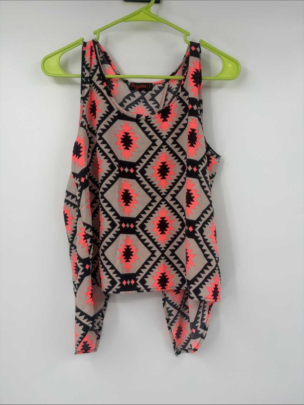 Mezzanine Boho Print Coral Open Back Tank Top Size Small